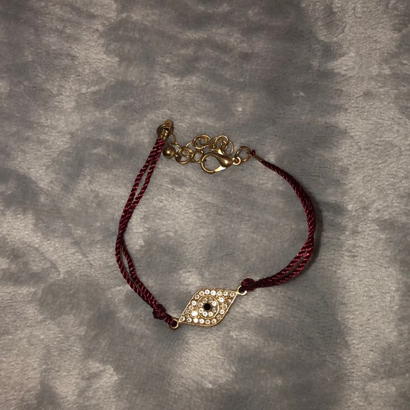 Bracelets - Picture 2 of 7